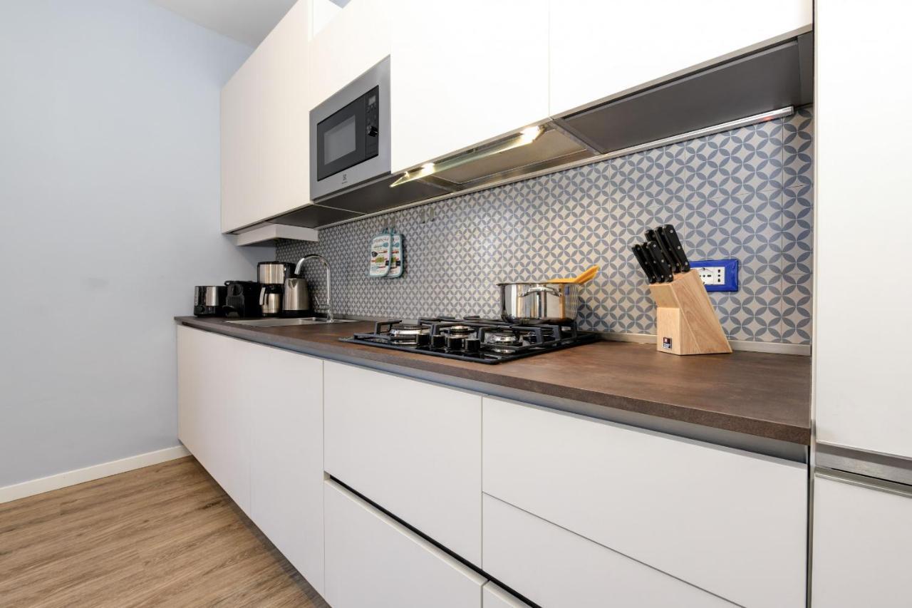 Blue Suite Apartment Sirmione Esterno foto